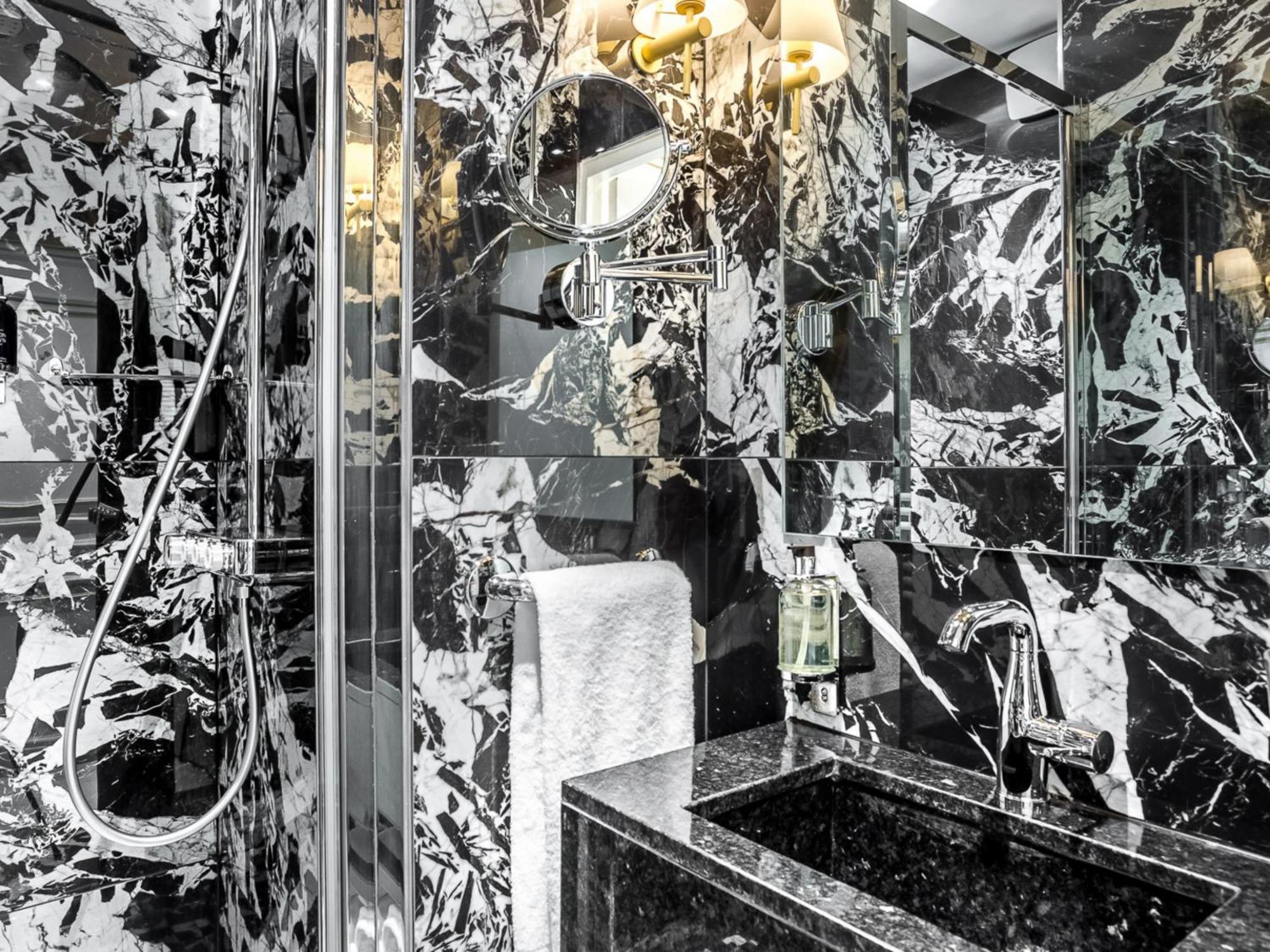 Merveil - Luxury - Tour Eiffel - Bourdonnais Parijs